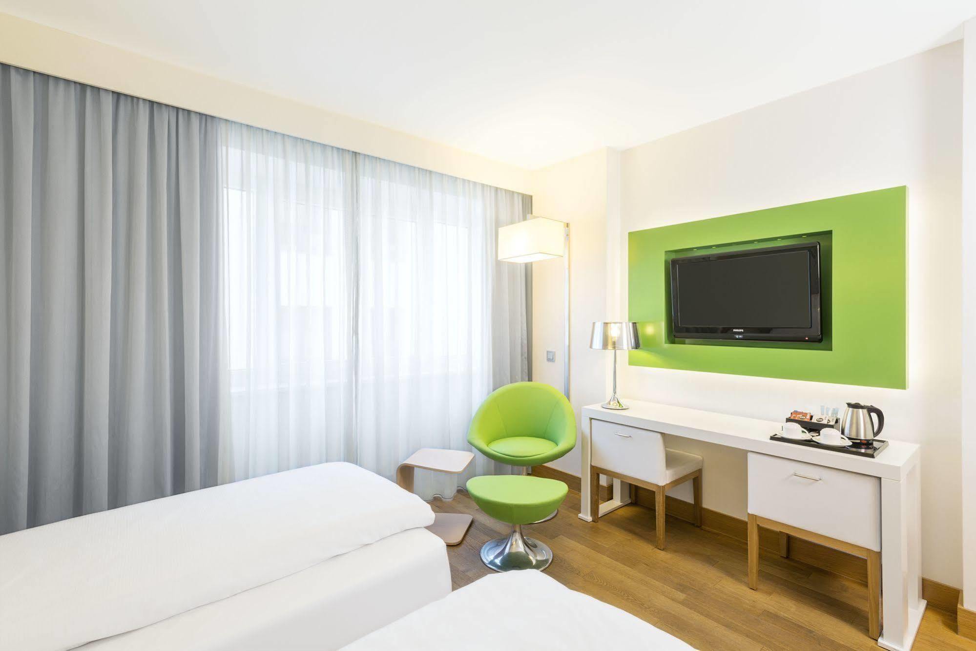 Nh Frankfurt Messe Hotel 4*